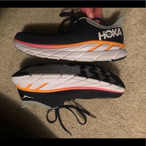HOKA WOMENS TENNIS SHOES